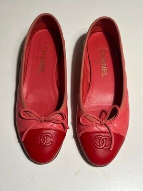 CHANEL Pink & Red Quilted Leather Ballet Flats with Bow